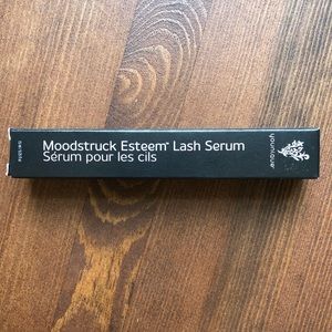 Younique lash serum